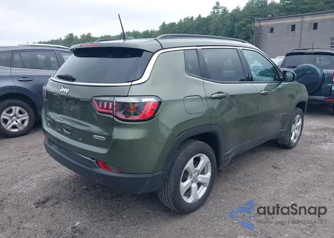 2021 Jeep Compass Latitude 4X4 z USA, uszkodzony, nr VIN 3C4NJDBB0MT506834